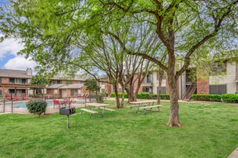 Woodcrest Apartments, Lubbock, TX